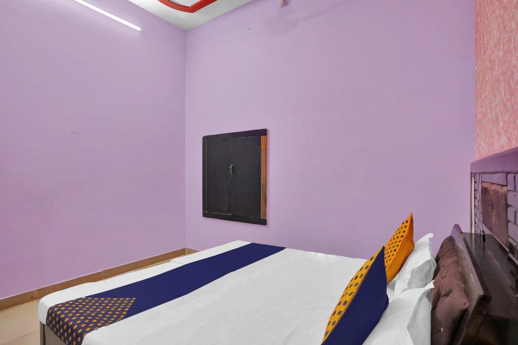 Hotel O Aniruddha Palace Mathura Exterior photo